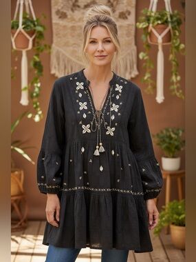 POL Tunic Dress with elaborate embroidery with real seashells.